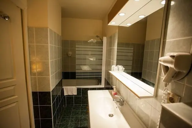 İki Ayrı Yataklı Oda, Sigara İçilmez (Parking side)