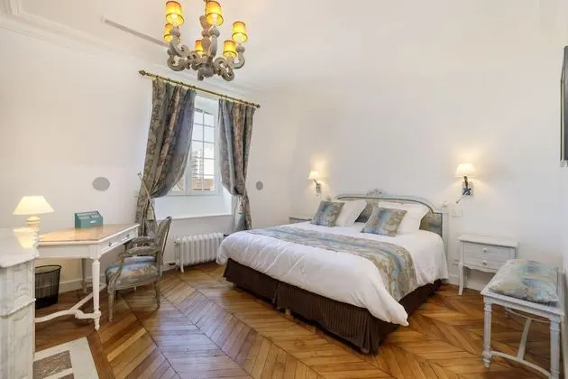 Deluxe Tek Büyük Yataklı Oda (Le Marquis)