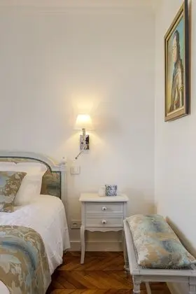 Deluxe Tek Büyük Yataklı Oda (Le Marquis)