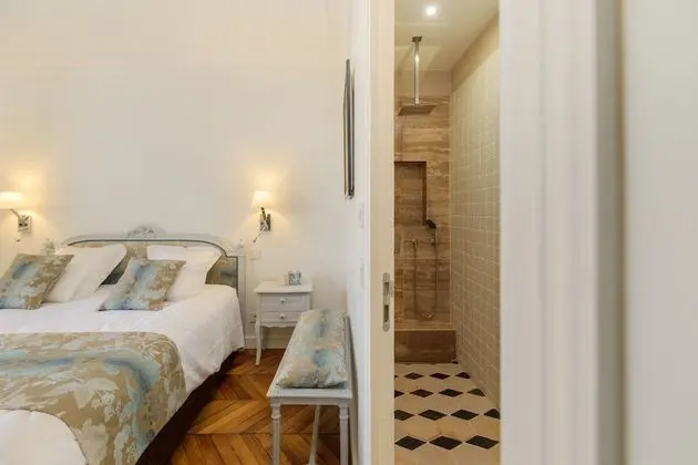 Deluxe Tek Büyük Yataklı Oda (Le Marquis)