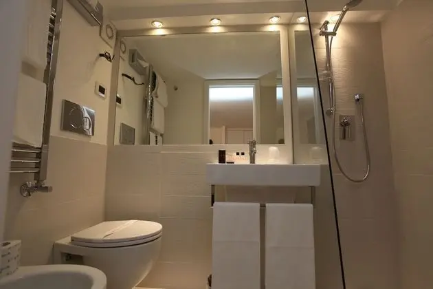 Classic Apart Daire (via Angelo Brunetti 24)