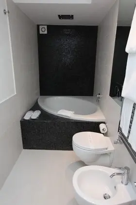 Luxury Apart Daire (via Angelo Brunetti 24)