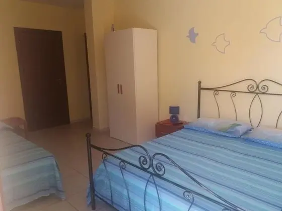Üç Kişilik Oda