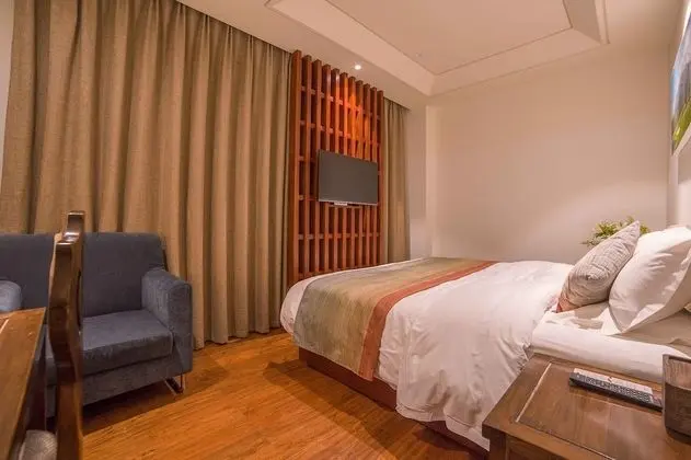 Comfort Tek Büyük Yataklı Oda
