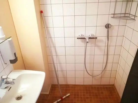 Üç Kişilik Oda, Özel Banyo