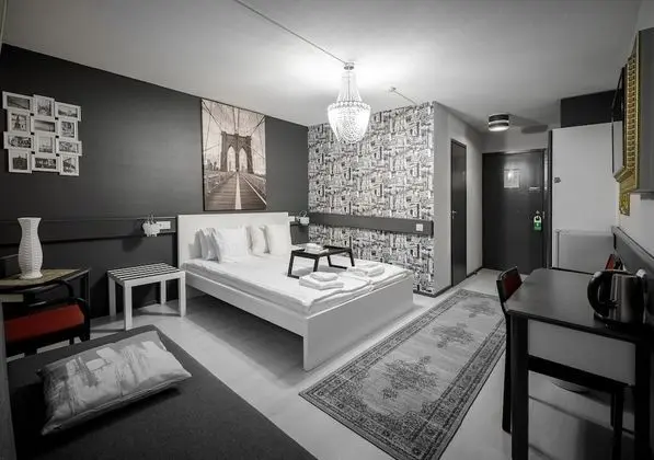 Deluxe Tek Büyük Yataklı Oda