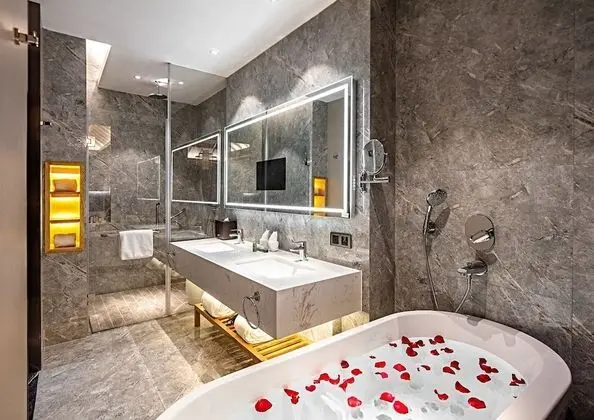 Deluxe Süit, Balkon, Göl Manzaralı
