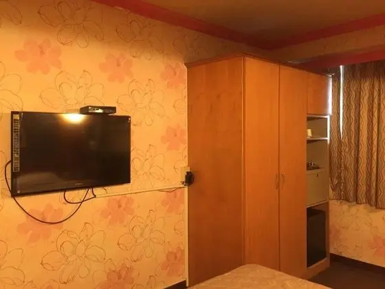 Economy Tek Büyük Yataklı Oda