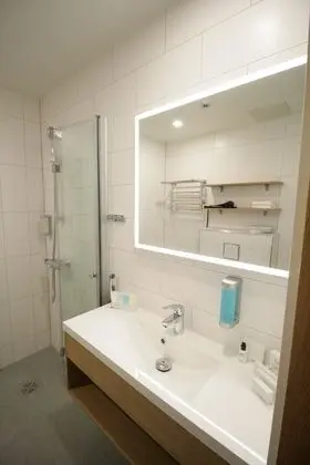 Superior Tek Büyük veya İki Ayrı Yataklı Oda, Avlu Manzaralı