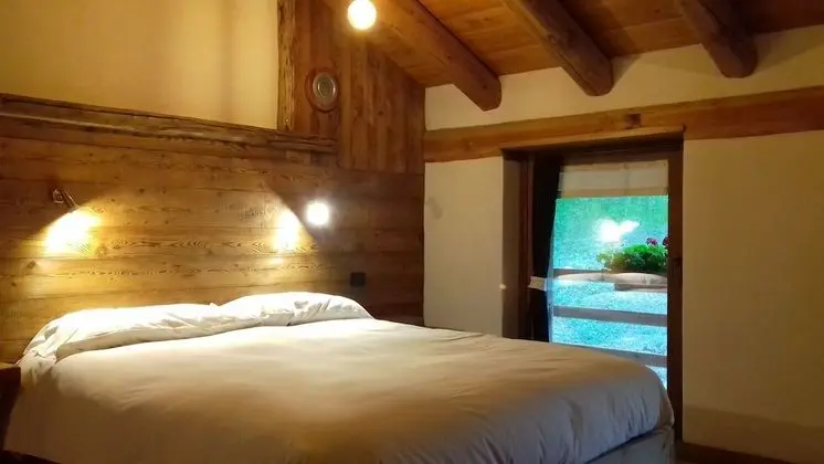 Tek Büyük Yataklı Oda, Dağ Manzaralı