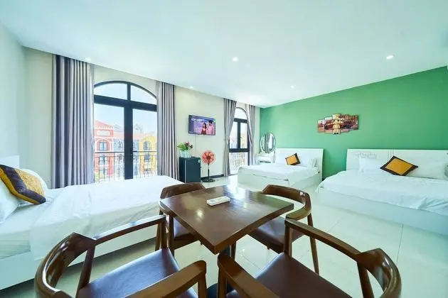 Senior Üç Kişilik Oda, Balkon