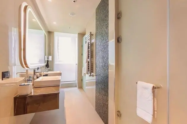 Luxury Tek Büyük Yataklı Oda