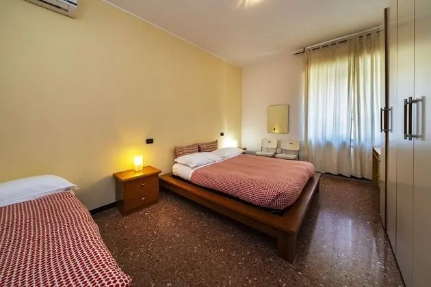 Basic Üç Kişilik Oda