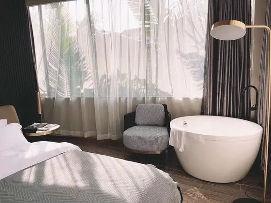 Luxury Tek Büyük Yataklı Oda