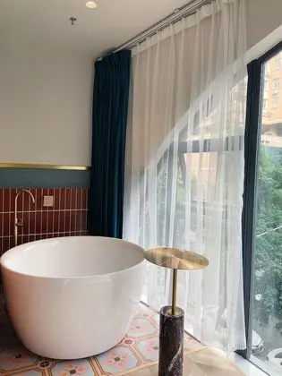 Luxury Tek Büyük Yataklı Oda