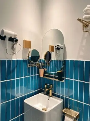 Premium Tek Büyük Yataklı Oda