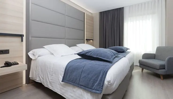 Standard Büyük Yataklı Tek Kişilik Oda