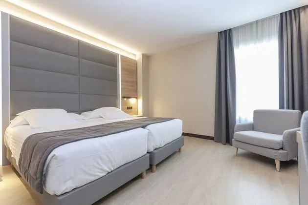 Standard Tek Büyük Yataklı Oda (+ extra bed)