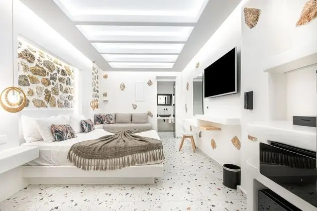 Elegant Room with Patio & Direct Garden Access | Semi Basement