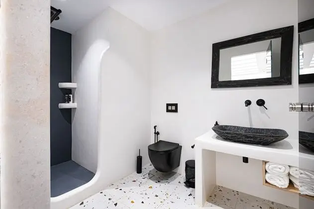 Elegant Room with Patio & Direct Garden Access | Semi Basement