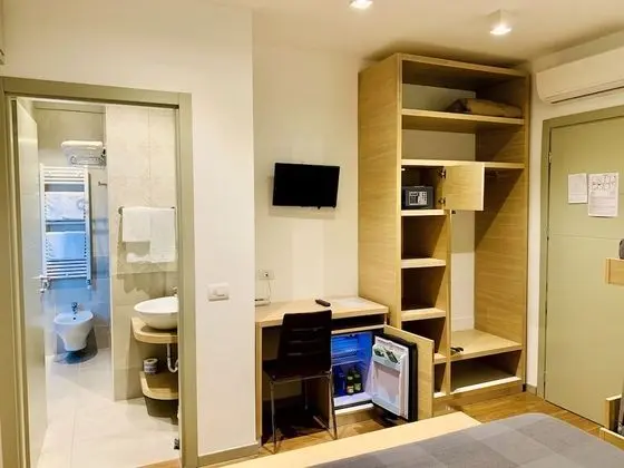 Tek Büyük Yataklı Oda, Balkon