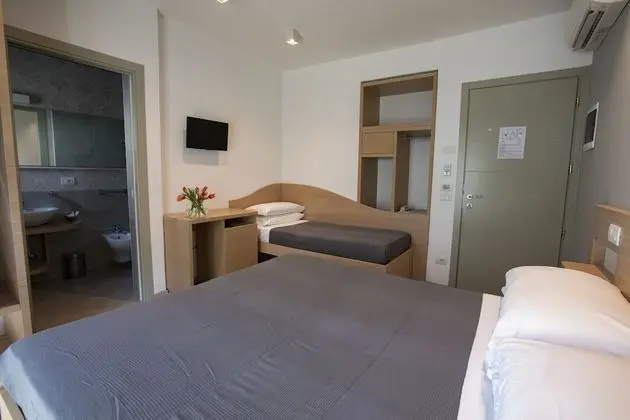 Üç Kişilik Oda, Balkon