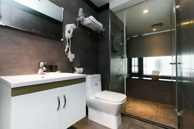 Deluxe Tek Büyük Yataklı Oda