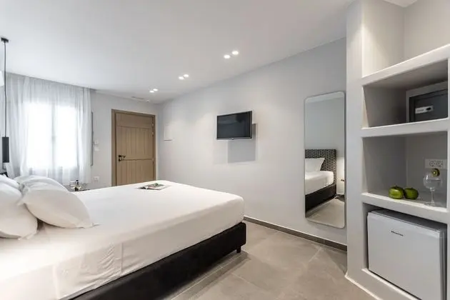 Premium Tek Büyük Yataklı Oda, Bahçe Manzaralı