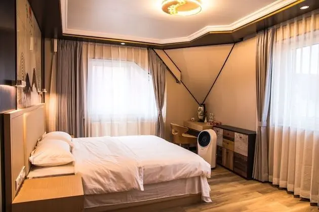 Tek Büyük Yataklı Oda