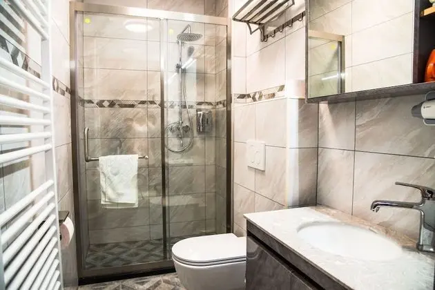 Tek Büyük Yataklı Oda