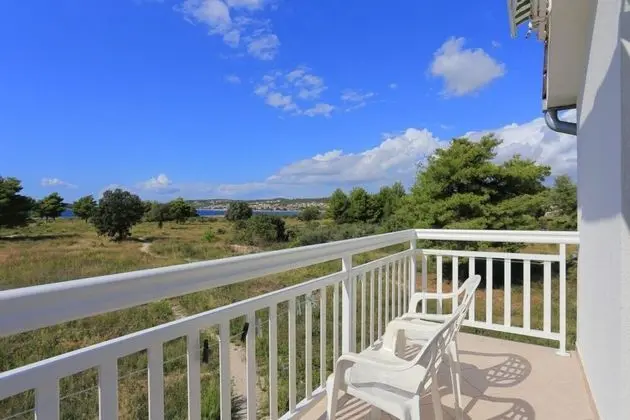 Apart Daire (Lias 2 - with restaurant - A10 drugi )