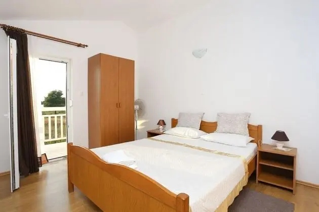 Apart Daire (Lias 2 - with restaurant - A9 drugi k)