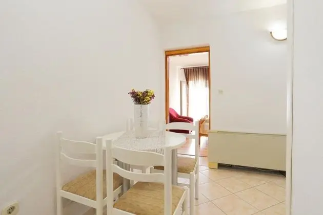 Apart Daire (Lias 2 - with restaurant - A9 drugi k)