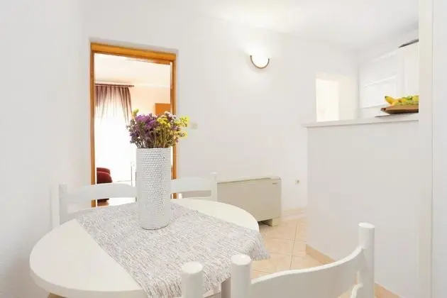 Apart Daire (Lias 2 - with restaurant - A9 drugi k)