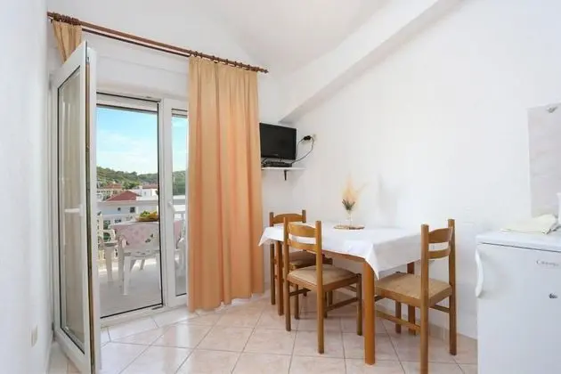 Stüdyo (Lias 2 - with restaurant - SA8(2+1))