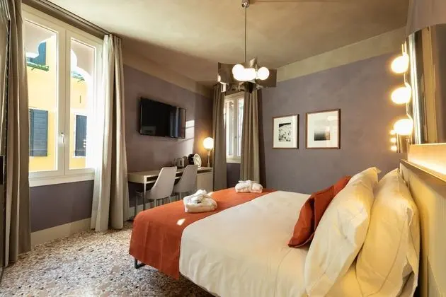 Classic Tek Büyük Yataklı Oda, Kanal Manzaralı