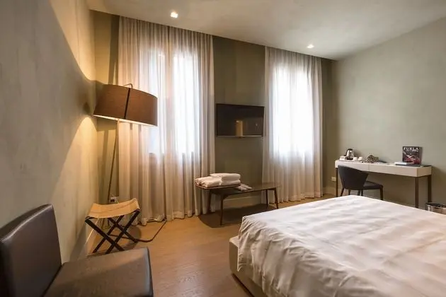 Classic Tek Büyük Yataklı Oda, Kanal Manzaralı (DOPPIA CLASSIC Annexe Building)