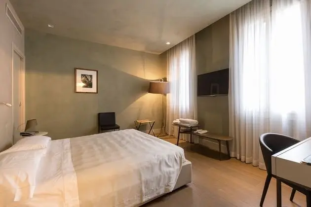 Classic Tek Büyük Yataklı Oda, Kanal Manzaralı (DOPPIA CLASSIC Annexe Building)