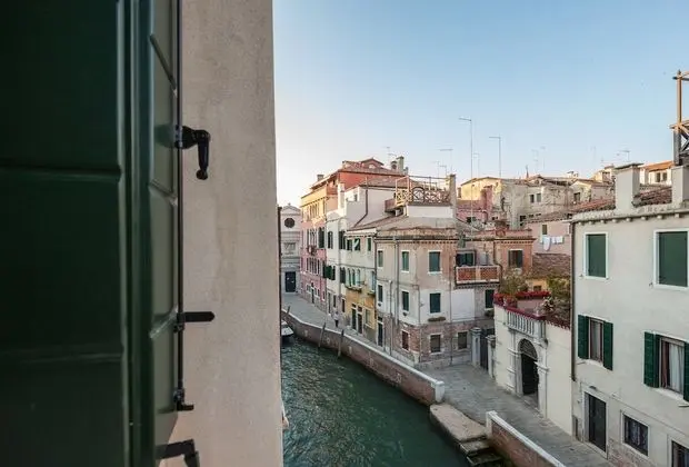 Royal Süit, Sauna, Kanal Manzaralı