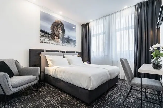 Tek Büyük Yataklı Oda, 1 Büyük (Queen) Boy Yatak