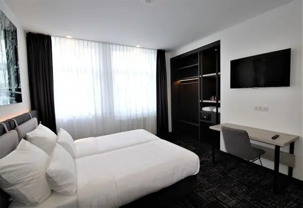 Tek Büyük Yataklı Oda, 1 En Büyük (King) Boy Yatak