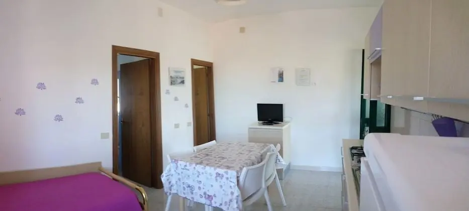 Apart Daire, 1 Yatak Odası, Küçük Mutfak, Kısmi Deniz Manzaralı