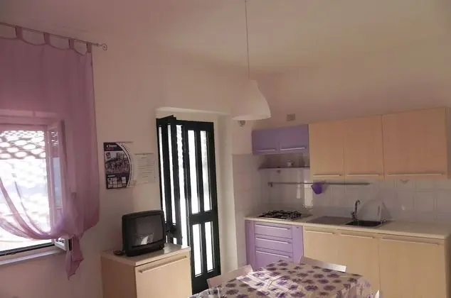 Apart Daire, 1 Yatak Odası, Küçük Mutfak, Kısmi Deniz Manzaralı