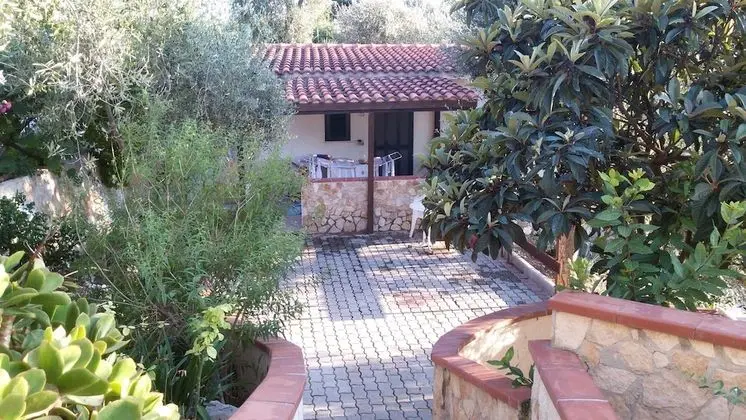 Bungalov, Küçük Mutfak, Havuz Kenarı