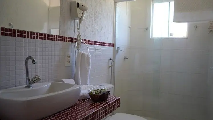 Quarto triplo com sacada - 02