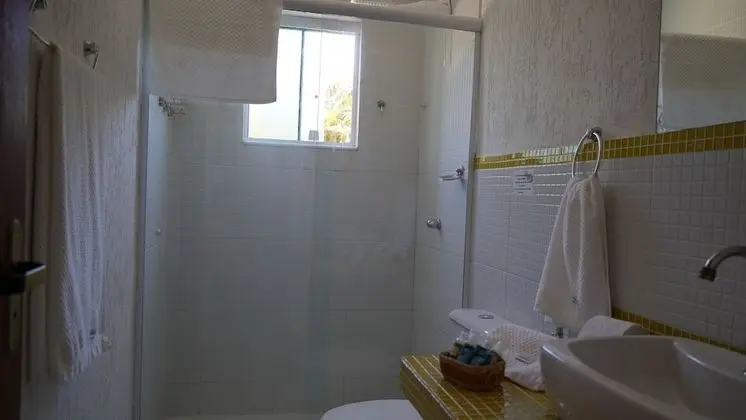 Quarto triplo com sacada - 03