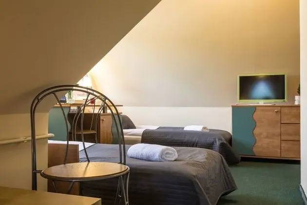 Dört Kişilik Oda (#7)