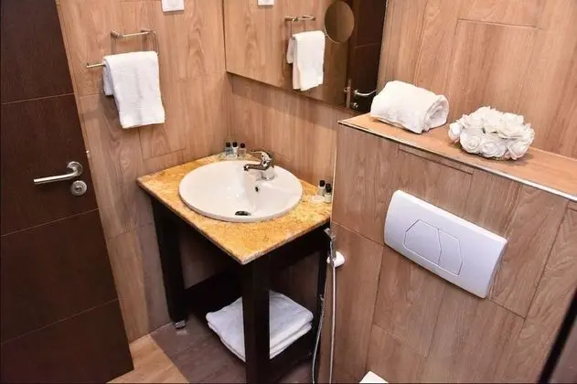 Tek Büyük Yataklı Oda, Sigara İçilmez