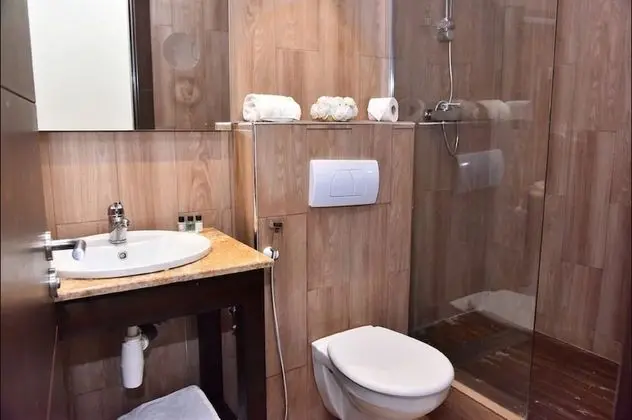 Tek Büyük Yataklı Oda, Sigara İçilmez