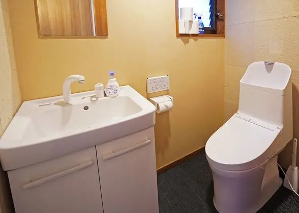 Basic Ev, Sigara İçilmez